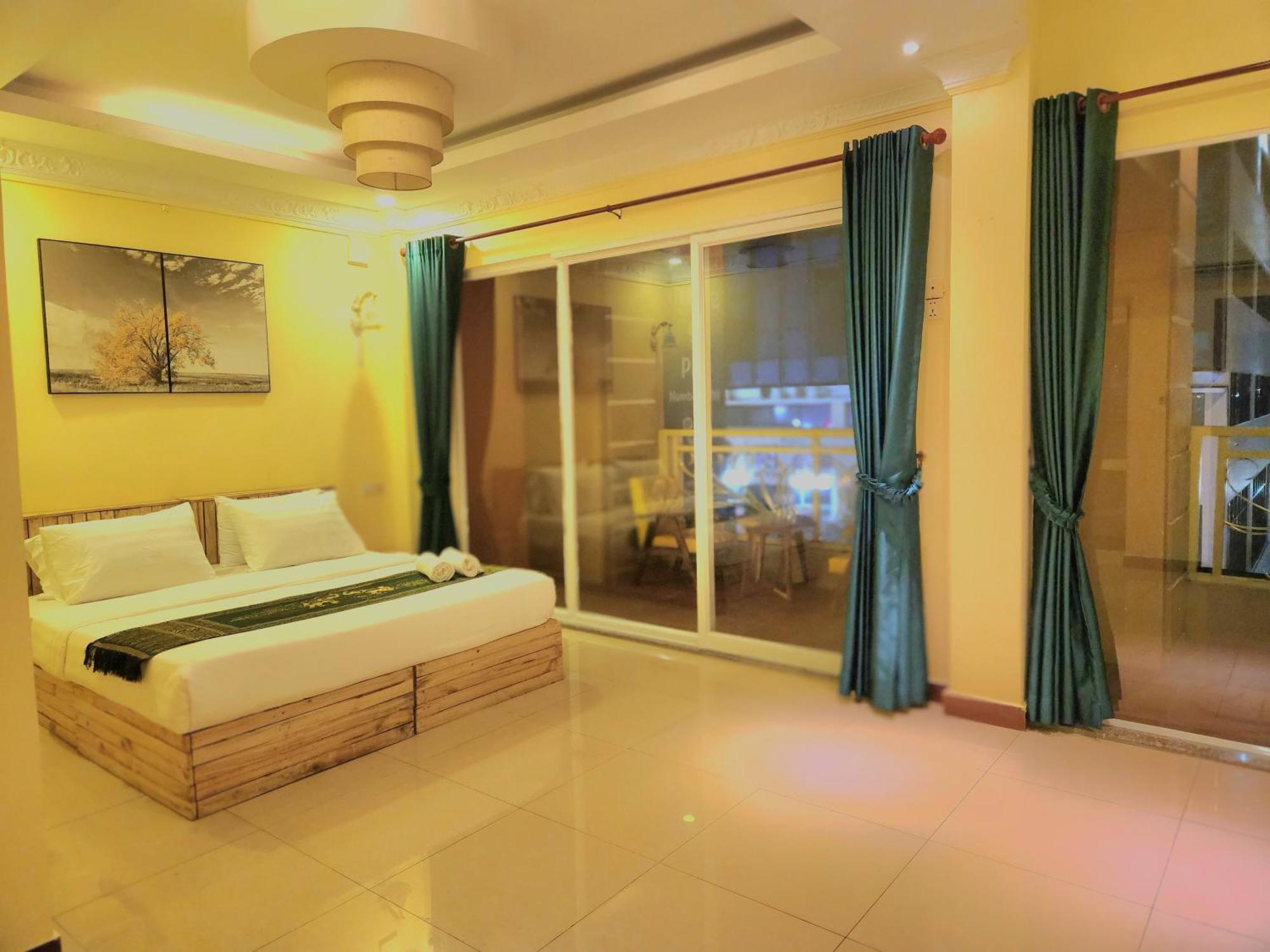 Soma Hotel Phnom Penh Exterior foto